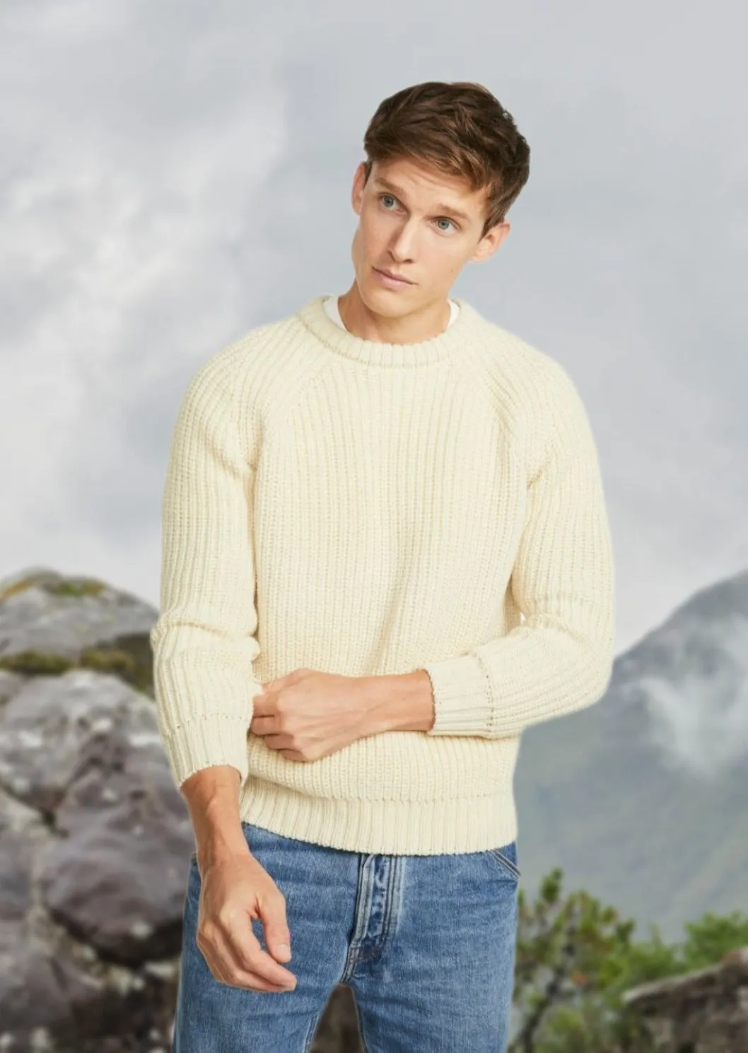 Men's Aran Fisherman Raglan Crew Sweater | Natural