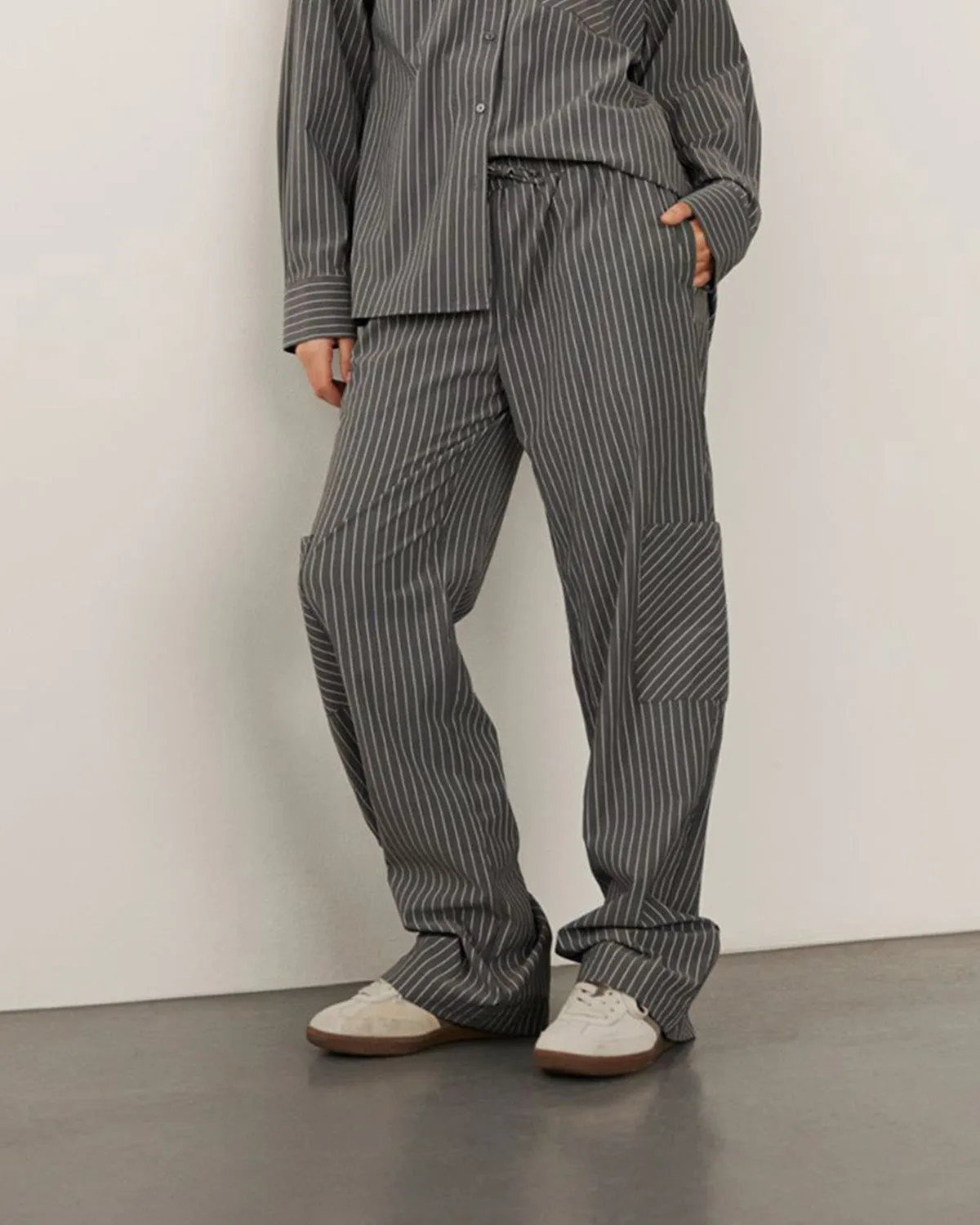 NOLASY TROUSERS - Grey Striped