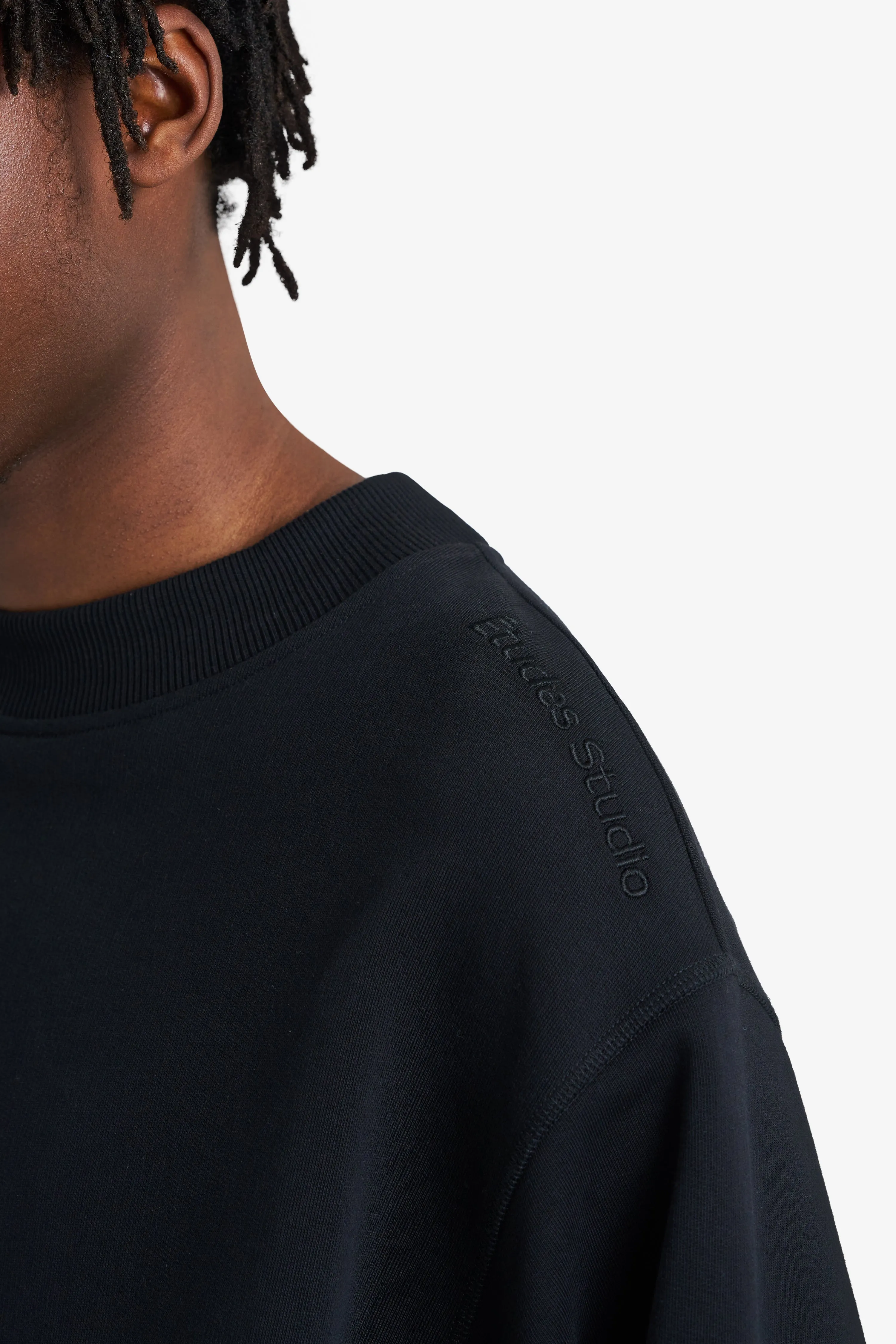 RELAX CREW NECK BLACK