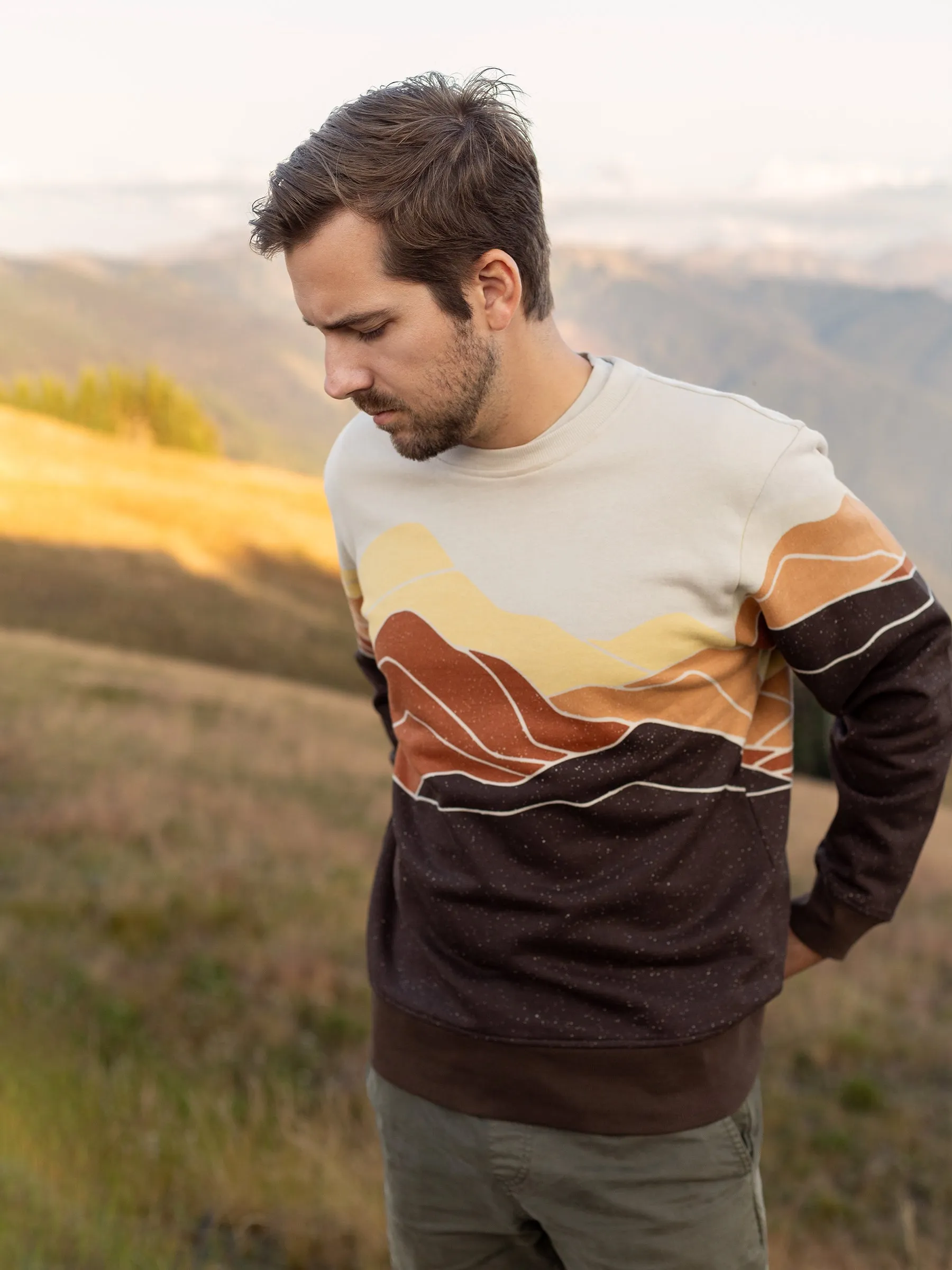 Retro Range Pullover