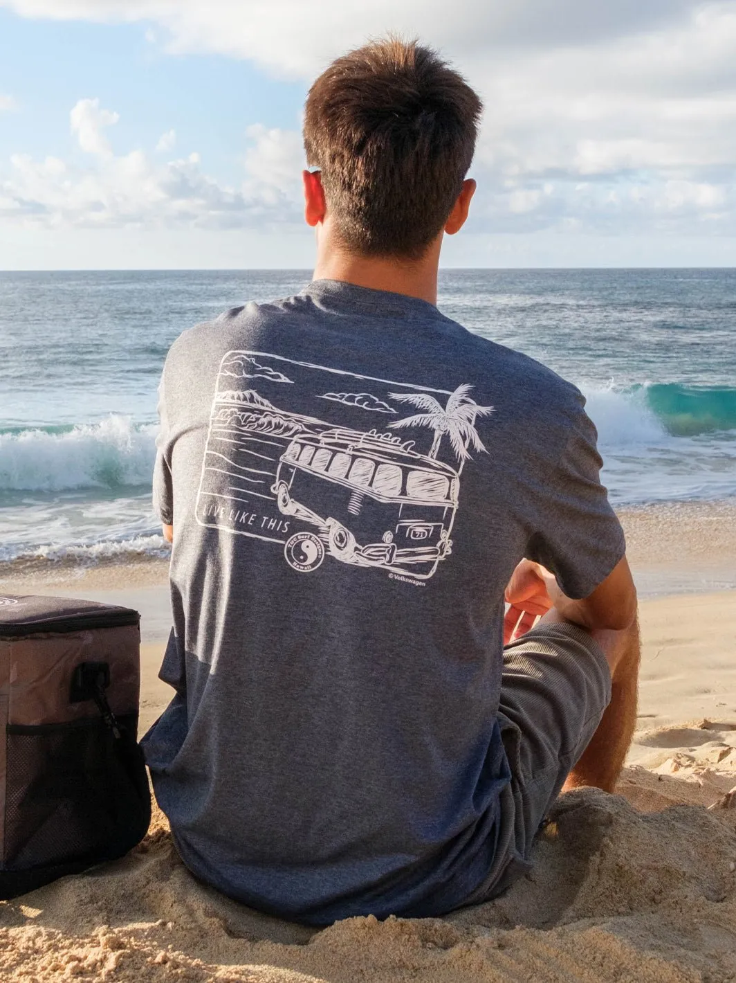 T&C Surf Bus Sketch Rectangle Volkswagen Jersey Tee